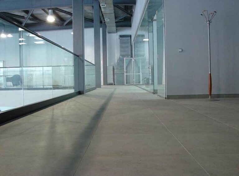 Дилерский центр Mersedes-Benz «Байкалит»