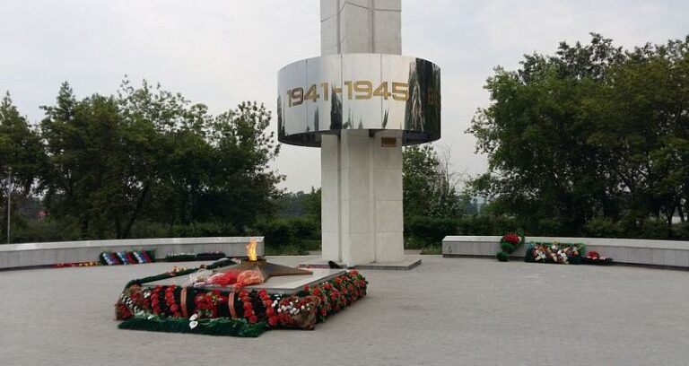 Мемориальный комплекс г. Усолье-Сибирское