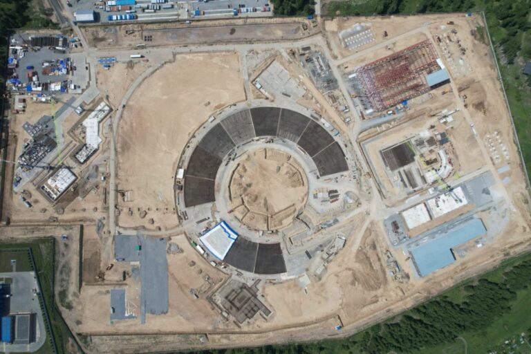 Сибирский кольцевой источник фотонов