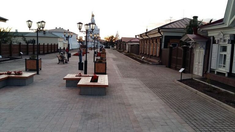 Сквер около Одигитриевского собора