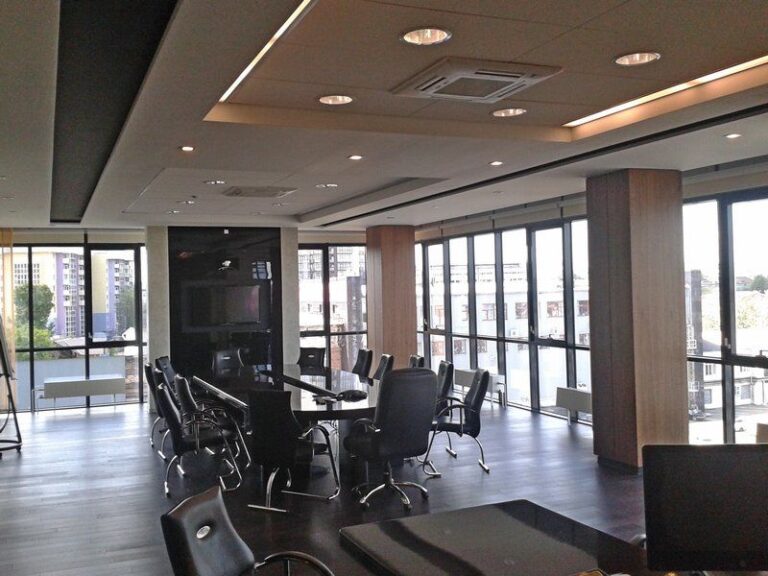 Здание «Верхнечонскнефтегаз»